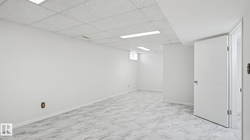 303 Westridge Road, Edmonton, AB - Indoor