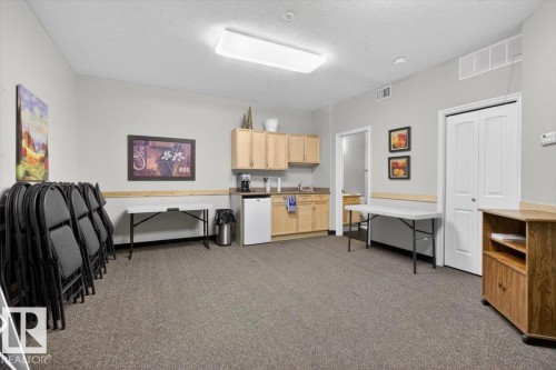 326 8528 82 Avenue, Edmonton, AB - Indoor