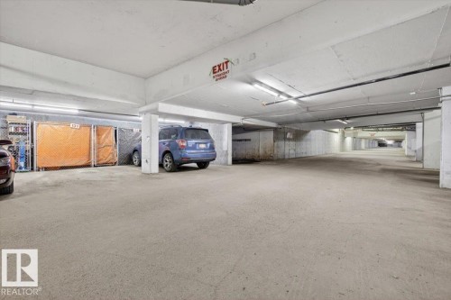 326 8528 82 Avenue, Edmonton, AB - Indoor Photo Showing Garage