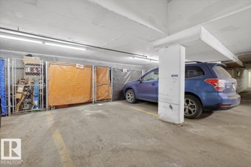 326 8528 82 Avenue, Edmonton, AB - Indoor Photo Showing Garage
