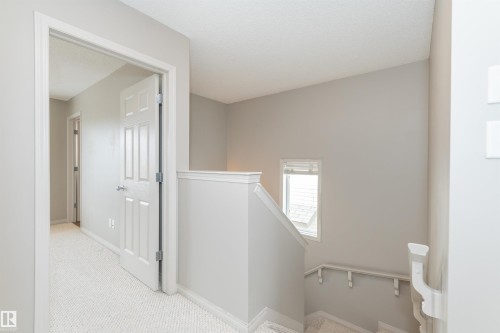 7833 Schmid Place, Edmonton, AB - Indoor Photo Showing Other Room