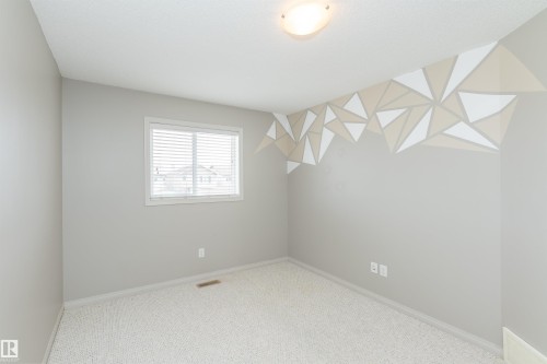 7833 Schmid Place, Edmonton, AB - Indoor Photo Showing Other Room