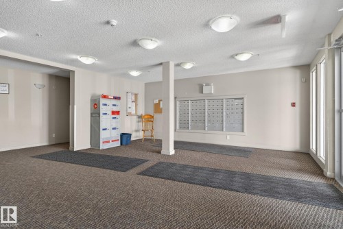 318 5810 Mullen Place, Edmonton, AB - Indoor Photo Showing Other Room