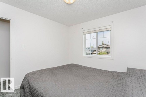 9 Cypress Link, Fort Saskatchewan, AB - Indoor Photo Showing Bedroom