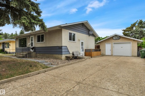 5504 51 Ave  Wetaskiwin, AB T9A 0W2