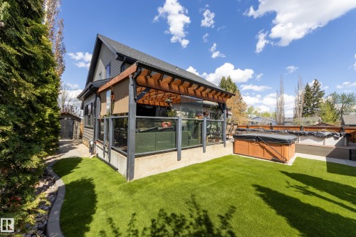 10811 67 Street, Edmonton, AB - Outdoor
