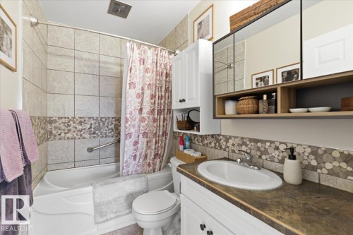 5409 55 Avenue, Wetaskiwin, AB - Indoor Photo Showing Bathroom