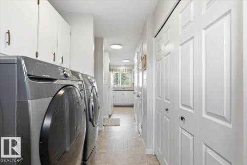 5409 55 Avenue, Wetaskiwin, AB - Indoor Photo Showing Laundry Room