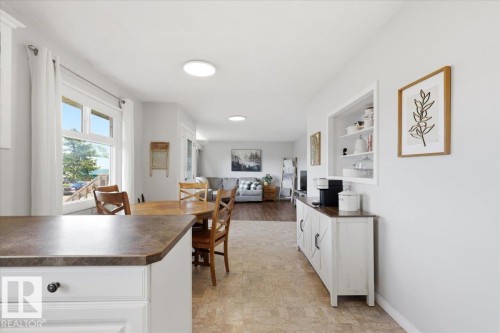 5409 55 Avenue, Wetaskiwin, AB - Indoor Photo Showing Dining Room