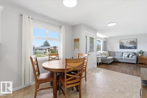 5409 55 Avenue, Wetaskiwin, AB - Indoor