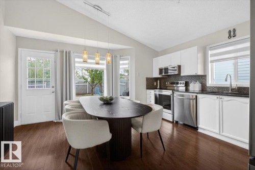 18520 77 Avenue, Edmonton, AB - Indoor