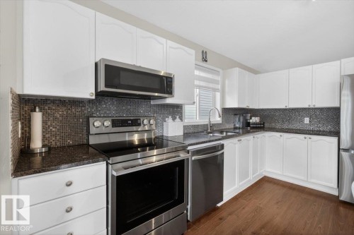 18520 77 Avenue, Edmonton, AB - Indoor Photo Showing Kitchen With Stainless Steel Kitchen