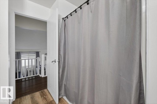 18520 77 Avenue, Edmonton, AB - Indoor