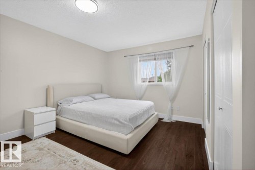 18520 77 Avenue, Edmonton, AB - Indoor Photo Showing Bedroom