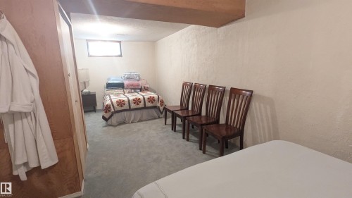 5113 45 B Avenue, Vegreville, AB - Indoor