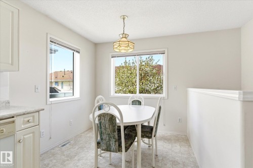 8604 157 Avenue, Edmonton, AB - Indoor Photo Showing Dining Room