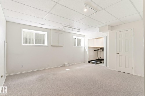 8604 157 Avenue, Edmonton, AB - Indoor Photo Showing Other Room