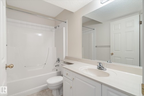 8604 157 Avenue, Edmonton, AB - Indoor Photo Showing Bathroom