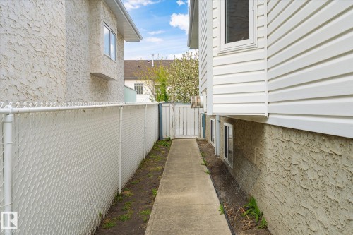 8604 157 Avenue, Edmonton, AB - Outdoor