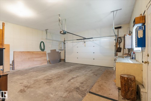 8604 157 Avenue, Edmonton, AB - Indoor Photo Showing Garage