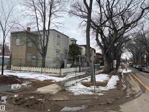 11847 96 Street, Edmonton, AB 