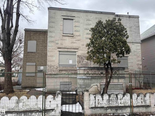 11847 96 Street, Edmonton, AB 