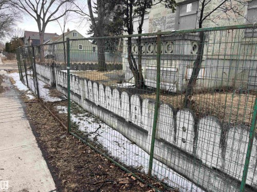 11847 96 Street, Edmonton, AB 