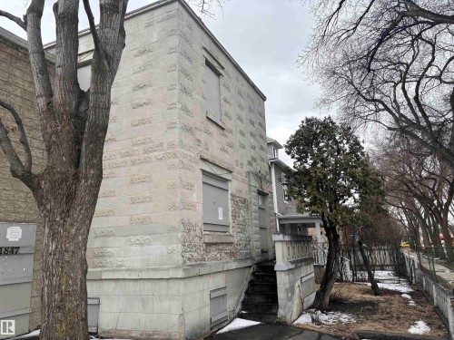 11847 96 Street, Edmonton, AB 