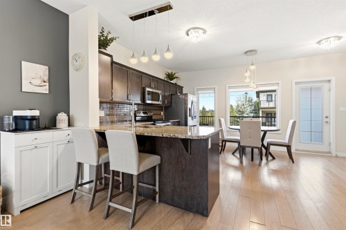5835 Mullen Place, Edmonton, AB - Indoor