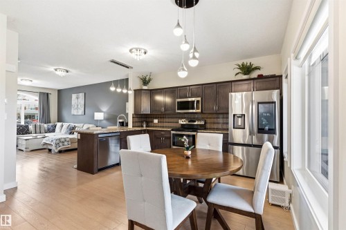 5835 Mullen Place, Edmonton, AB - Indoor