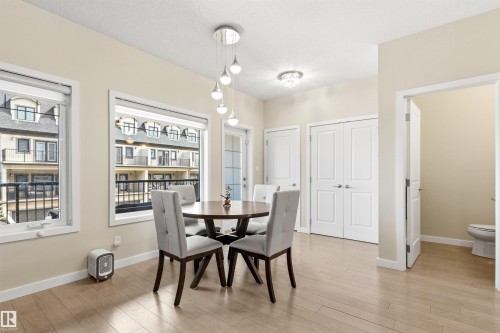 5835 Mullen Place, Edmonton, AB - Indoor Photo Showing Dining Room