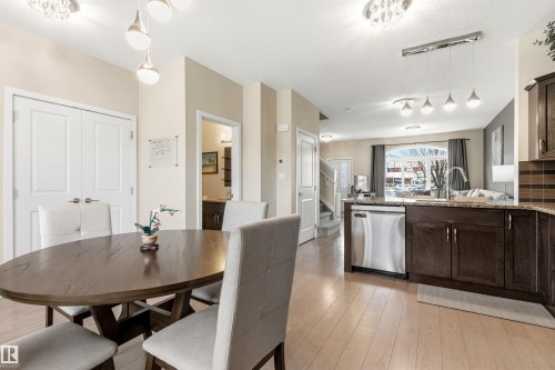 5835 Mullen Place, Edmonton, AB - Indoor Photo Showing Other Room