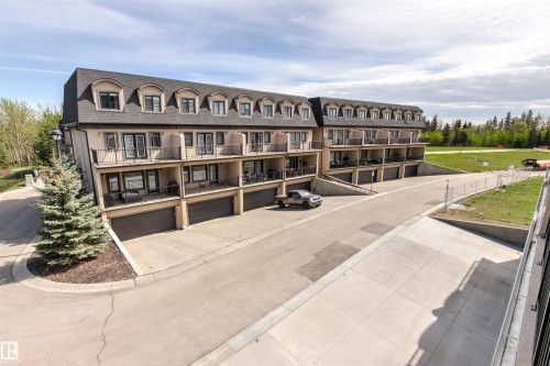 5835 Mullen Place, Edmonton, AB - Outdoor