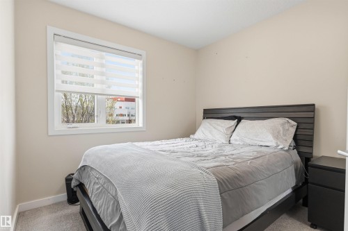 5835 Mullen Place, Edmonton, AB - Indoor Photo Showing Bedroom