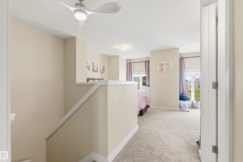 5835 Mullen Place, Edmonton, AB - Indoor Photo Showing Other Room