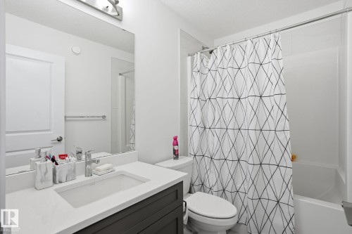 65 Covell Common, Spruce Grove, AB - Indoor Photo Showing Bathroom