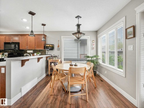 2445 Austin Crescent, Edmonton, AB - Indoor