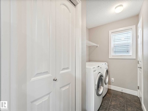 2445 Austin Crescent, Edmonton, AB - Indoor Photo Showing Laundry Room