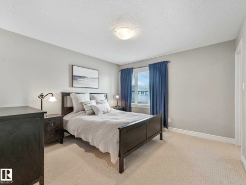 2445 Austin Crescent, Edmonton, AB - Indoor Photo Showing Bedroom
