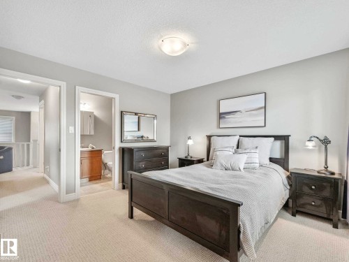 2445 Austin Crescent, Edmonton, AB - Indoor Photo Showing Bedroom