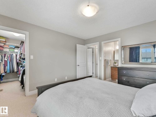 2445 Austin Crescent, Edmonton, AB - Indoor Photo Showing Bedroom