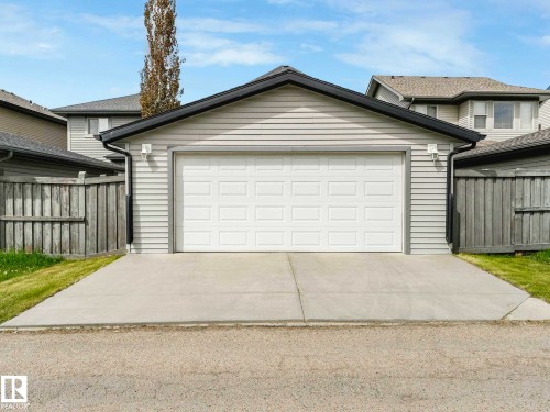 2445 Austin Crescent, Edmonton, AB - Outdoor