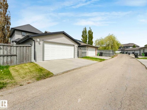 2445 Austin Crescent, Edmonton, AB - Outdoor