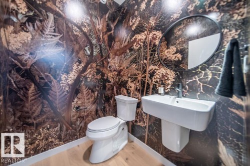 22 Devonshire Drive S, Sherwood Park, AB - Indoor Photo Showing Bathroom
