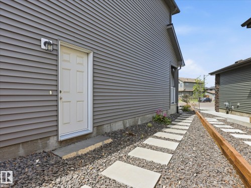 2128 Graydon Hill Crescent, Edmonton, AB - Outdoor With Exterior