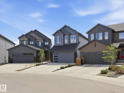 2128 Graydon Hill Crescent, Edmonton, AB - Outdoor With Facade