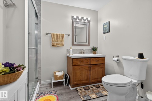 66 Amberly Crest, Edmonton, AB 