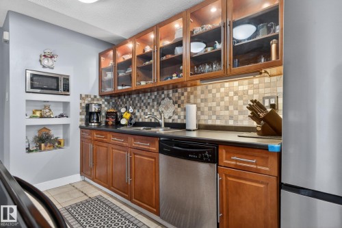 66 Amberly Crest, Edmonton, AB 
