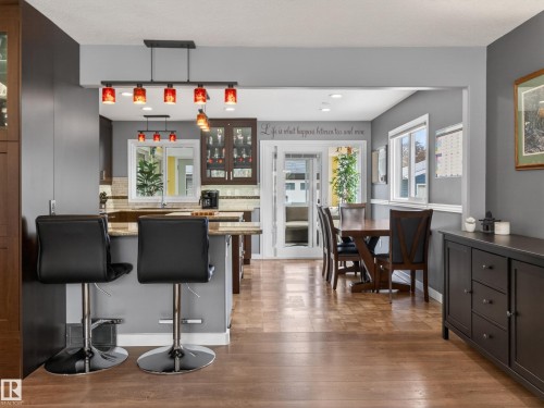8410 95B Ave, Fort Saskatchewan, AB - Indoor Photo Showing Dining Room