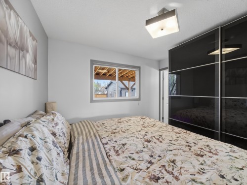 8410 95B Ave, Fort Saskatchewan, AB - Indoor Photo Showing Bedroom
